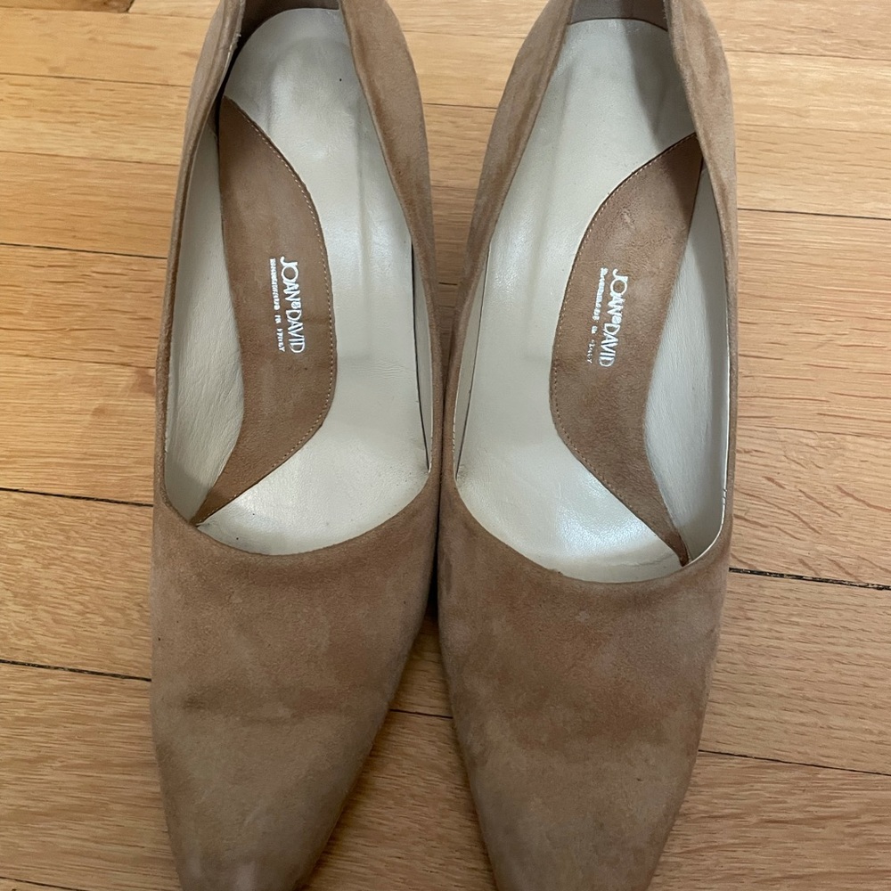 Joan and david - tan suede pumps - size 9